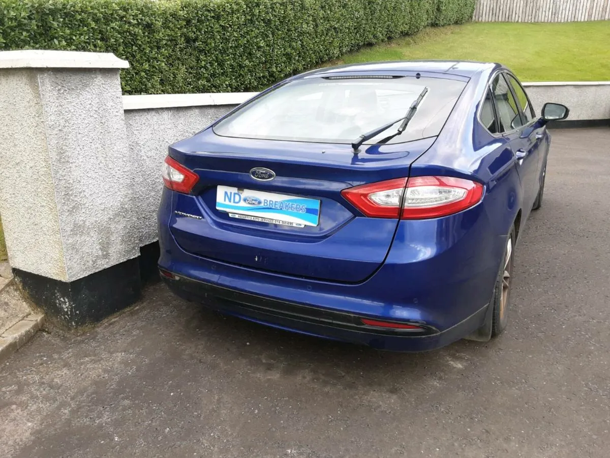 2016 ford mondeo for breaking - Image 3