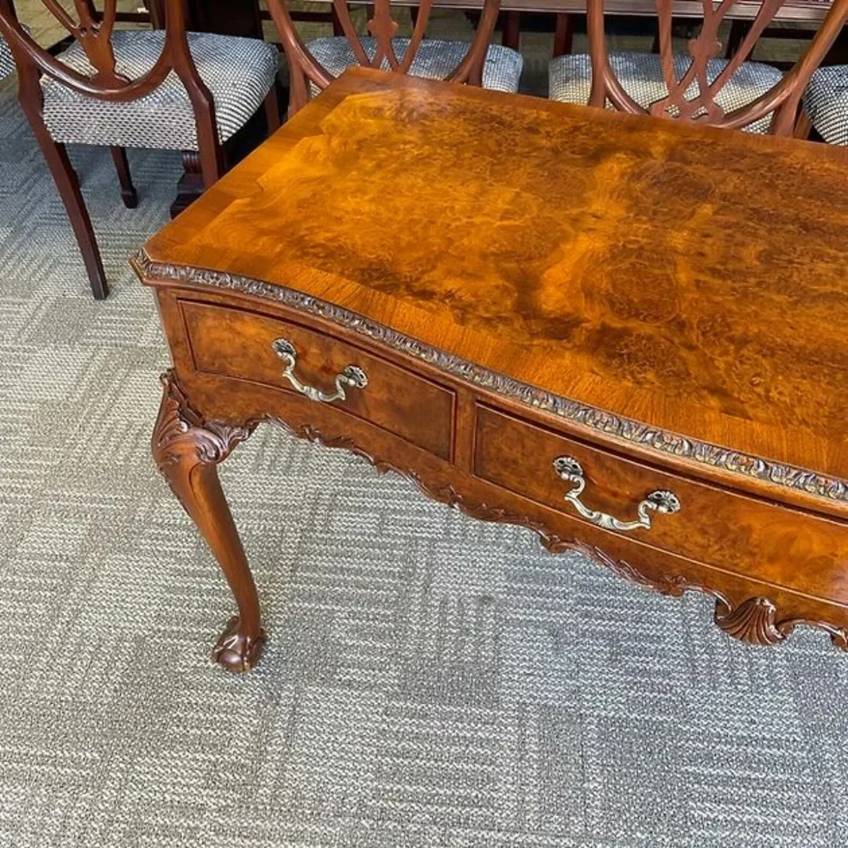 Super quality walnut burr bow fronted serpentine f - Image 3