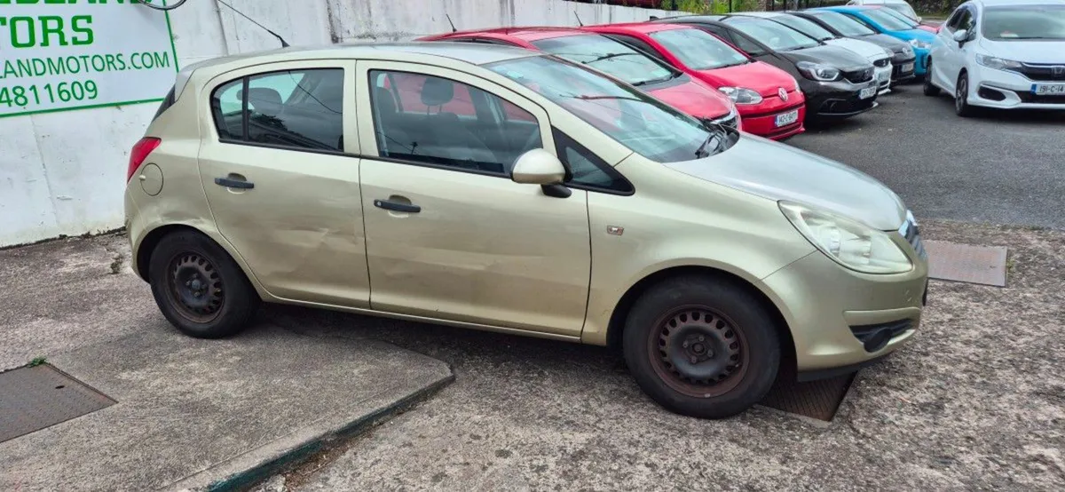 Opel Corsa 1.0i 12v Life 5DR - Image 2