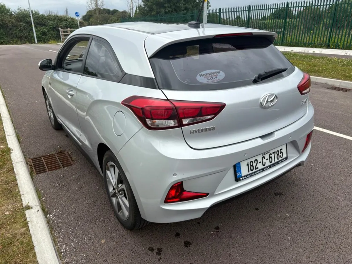 Hyundai i20 1.0P DELUX MODEL **Fantastic CONDTION* - Image 4