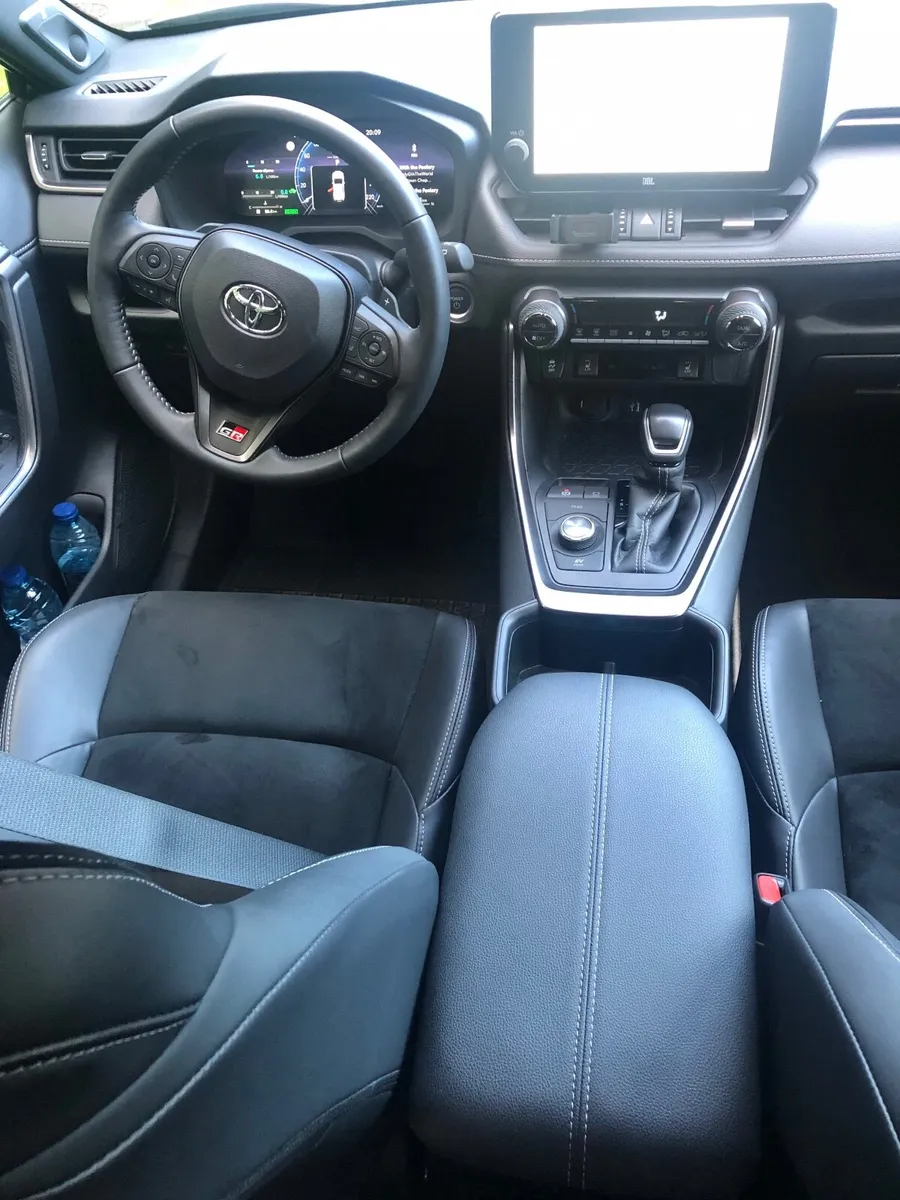Toyota Rav 4 - Image 3