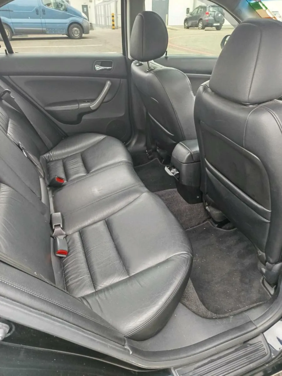 Honda accord 2008 - Image 4
