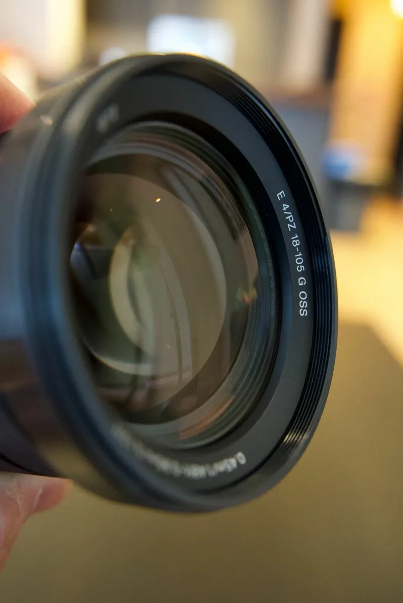 Sony SEL 18-105mm F4 G OSS Power Zoom Lens - Image 3