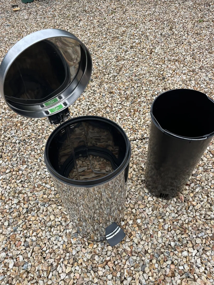Brabantia 30l pedal bin - Image 3
