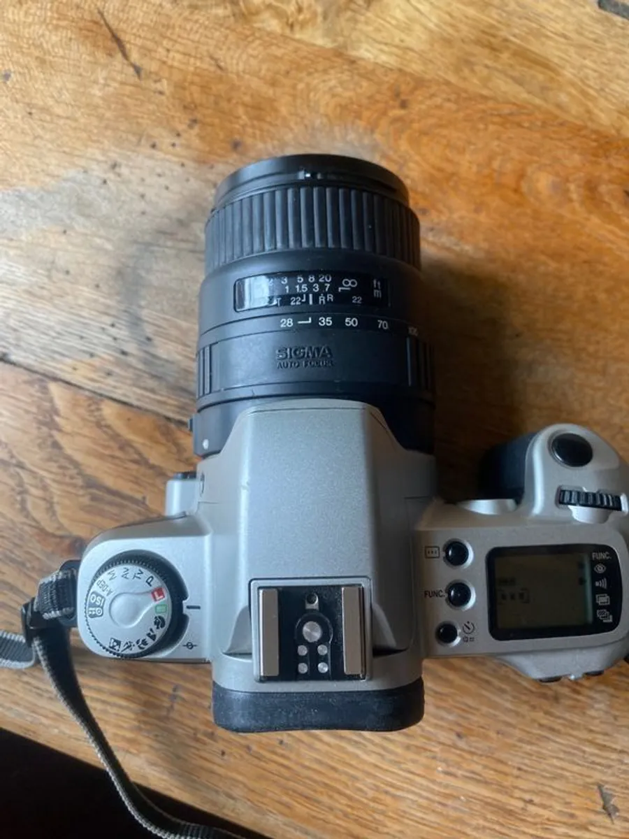 Canon Eos 35mm Film Camera - Image 1