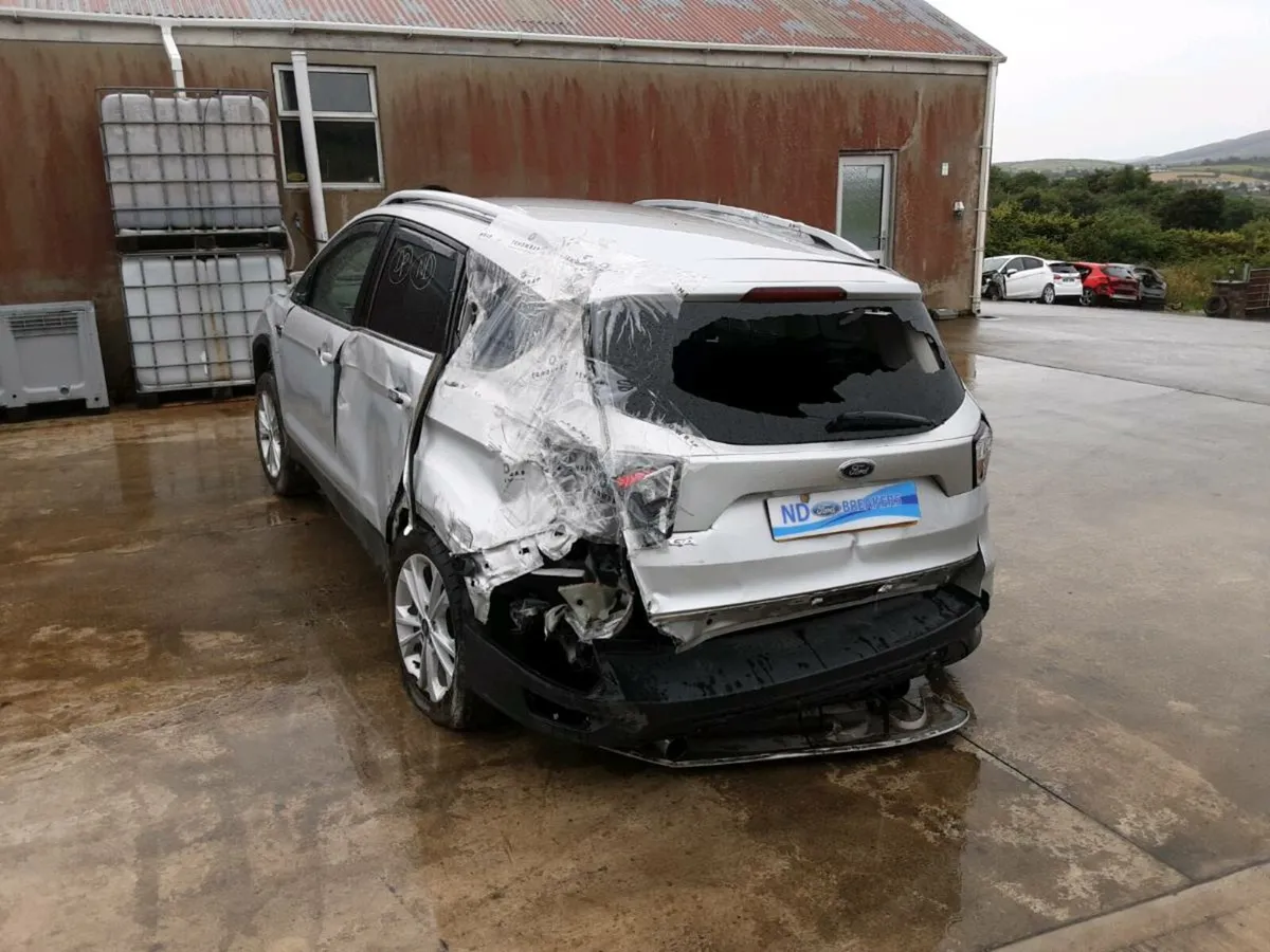 2018 kuga for breaking - Image 3