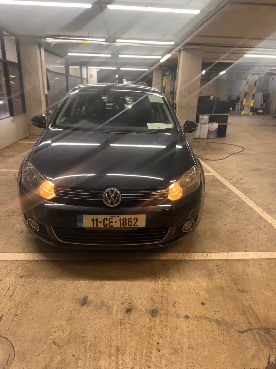 Volkswagen Golf 2011 - Image 1