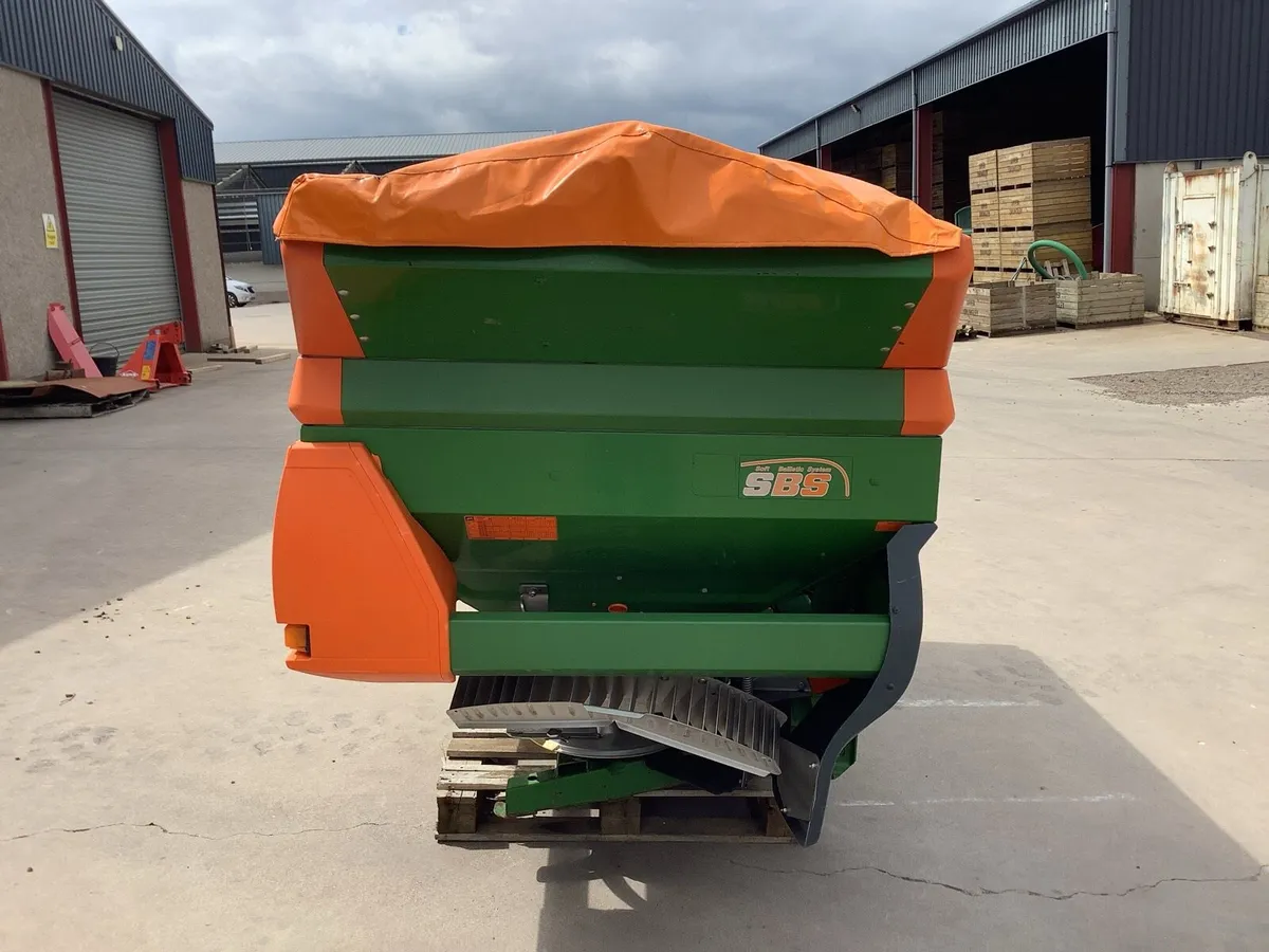 Amazone Fertiliser Spreader - Image 3