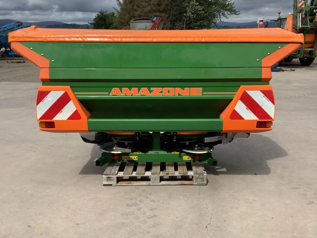 Amazone Fertiliser Spreader - Image 4