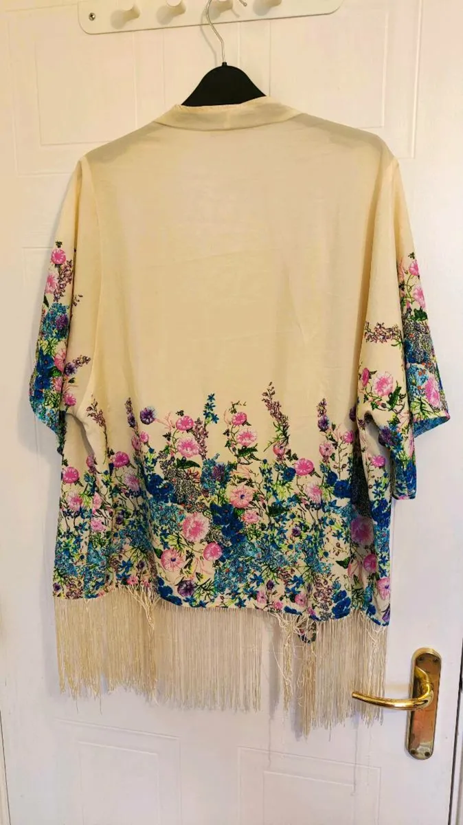 Floral Scarf Print Cotton Fringe Kimono Top – Atmo - Image 2