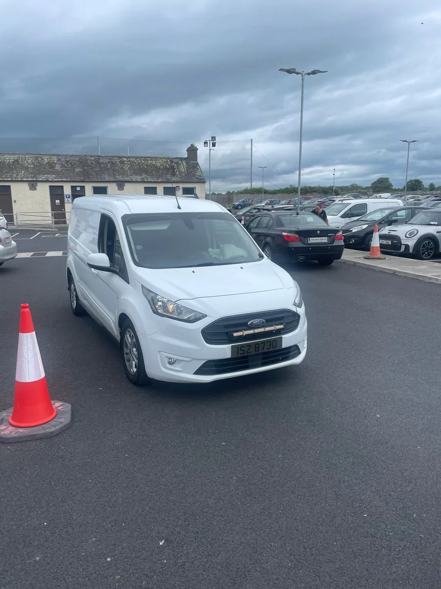 2021 ford transit connect L2 - Image 1