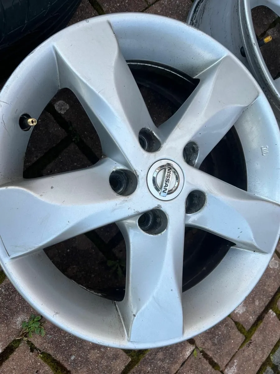 Nissan Qashqai original alloys (16") - Image 1