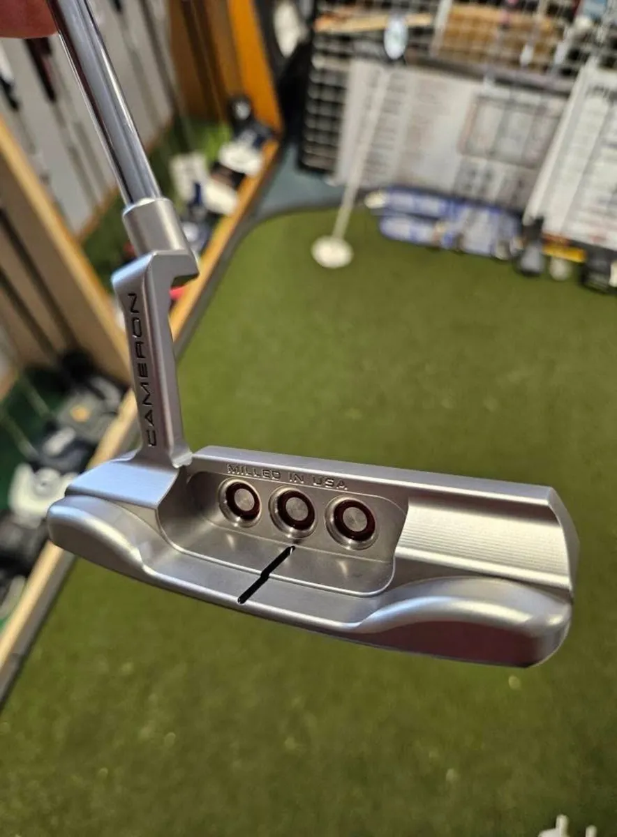 As New ScottyCameron Special Select Newport Putter - Image 3