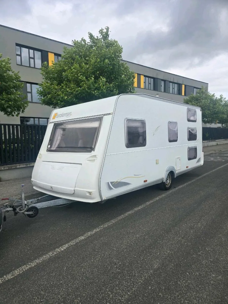 Caravan - Image 2