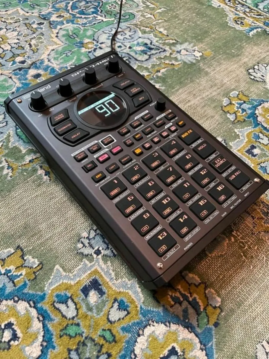Roland SP-404 MK2 (Sampler) - Image 2