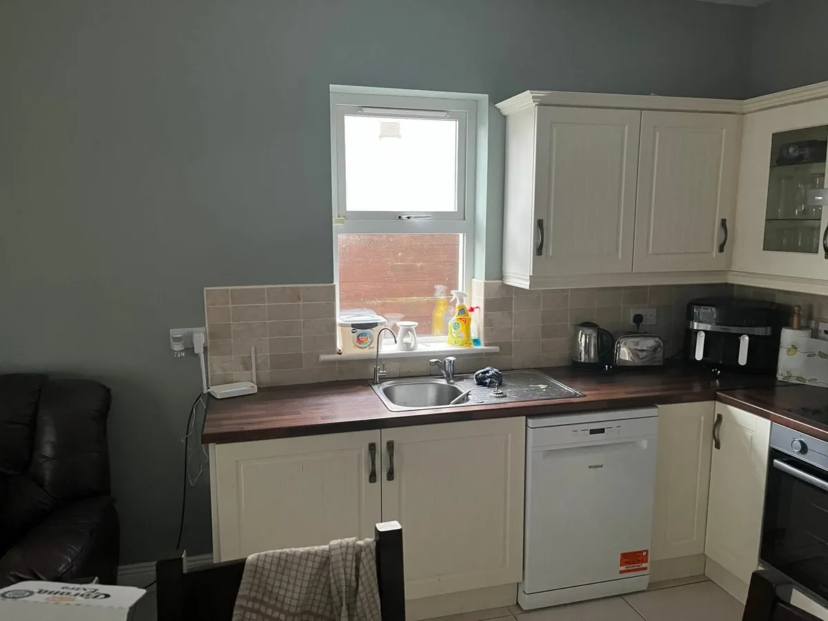 Kitchen with Appliances - Image 3