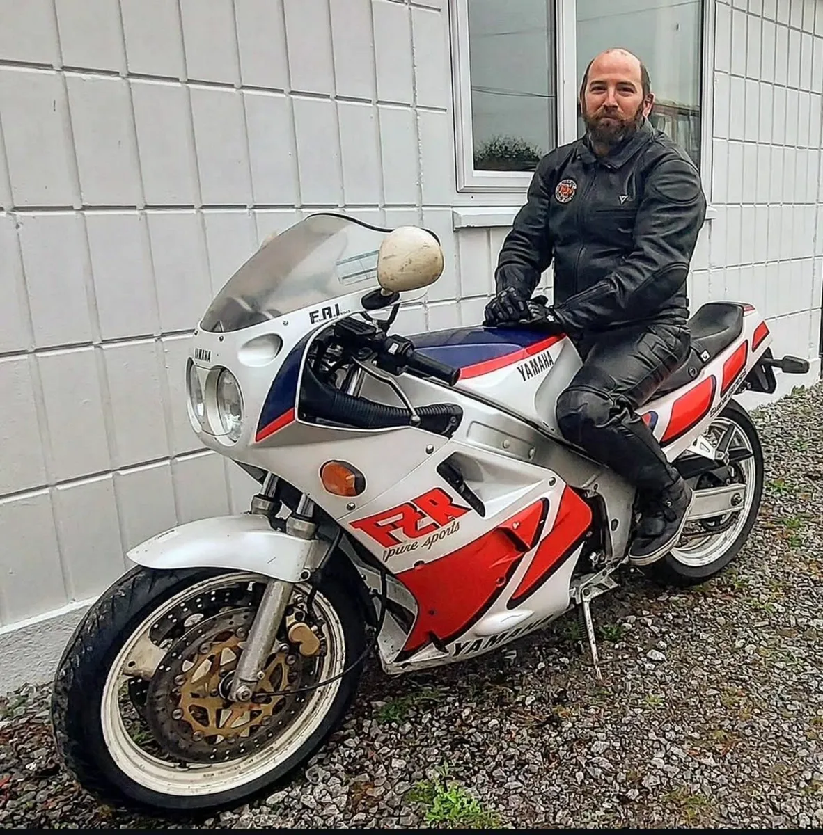 YAMAHA FZR1000 Genesis - Image 2