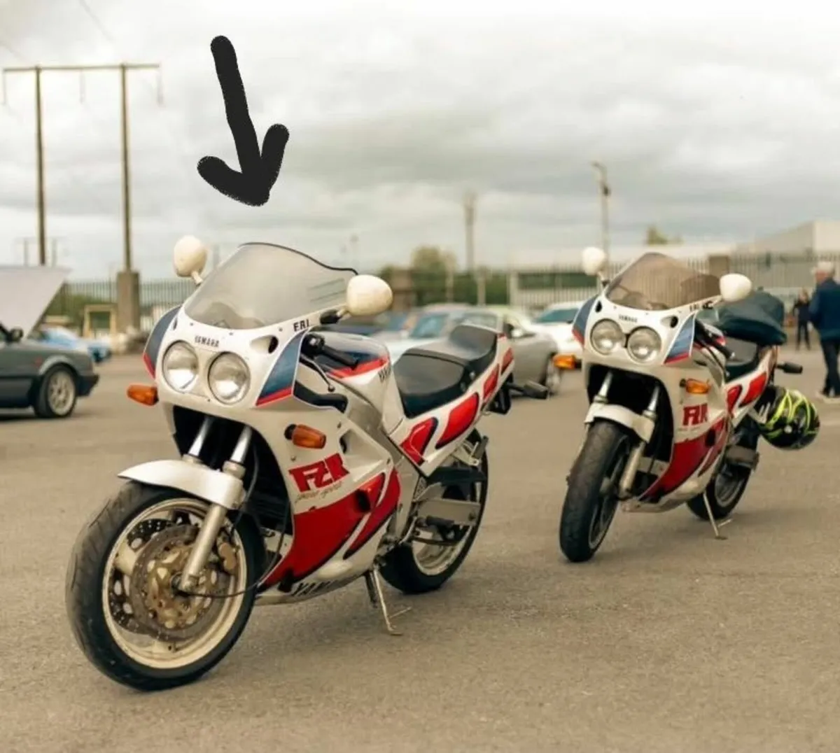 YAMAHA FZR1000 Genesis - Image 3
