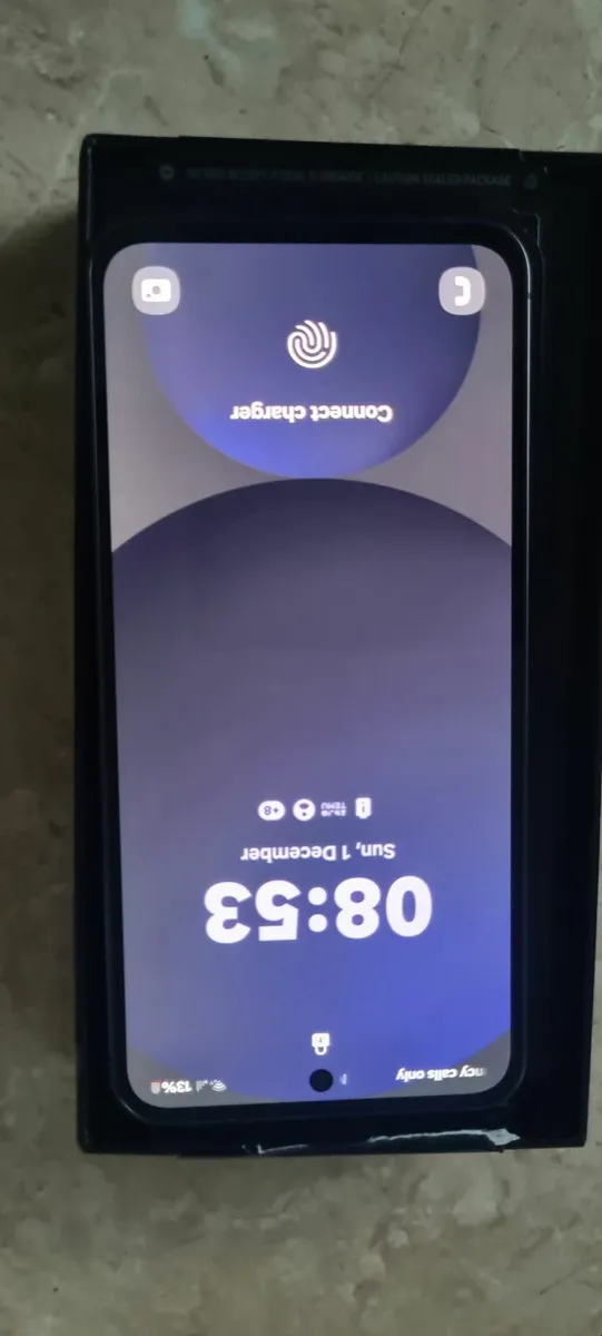 NEW Samsung S24FE unlocked.  UNLOCKED - Image 1