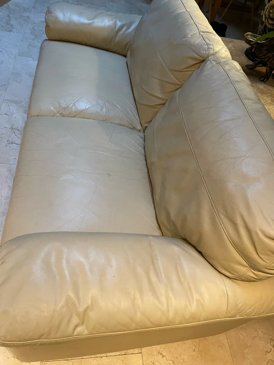 Stunning Cream Leather 2.5 Seater Couch - Deliver - Image 2