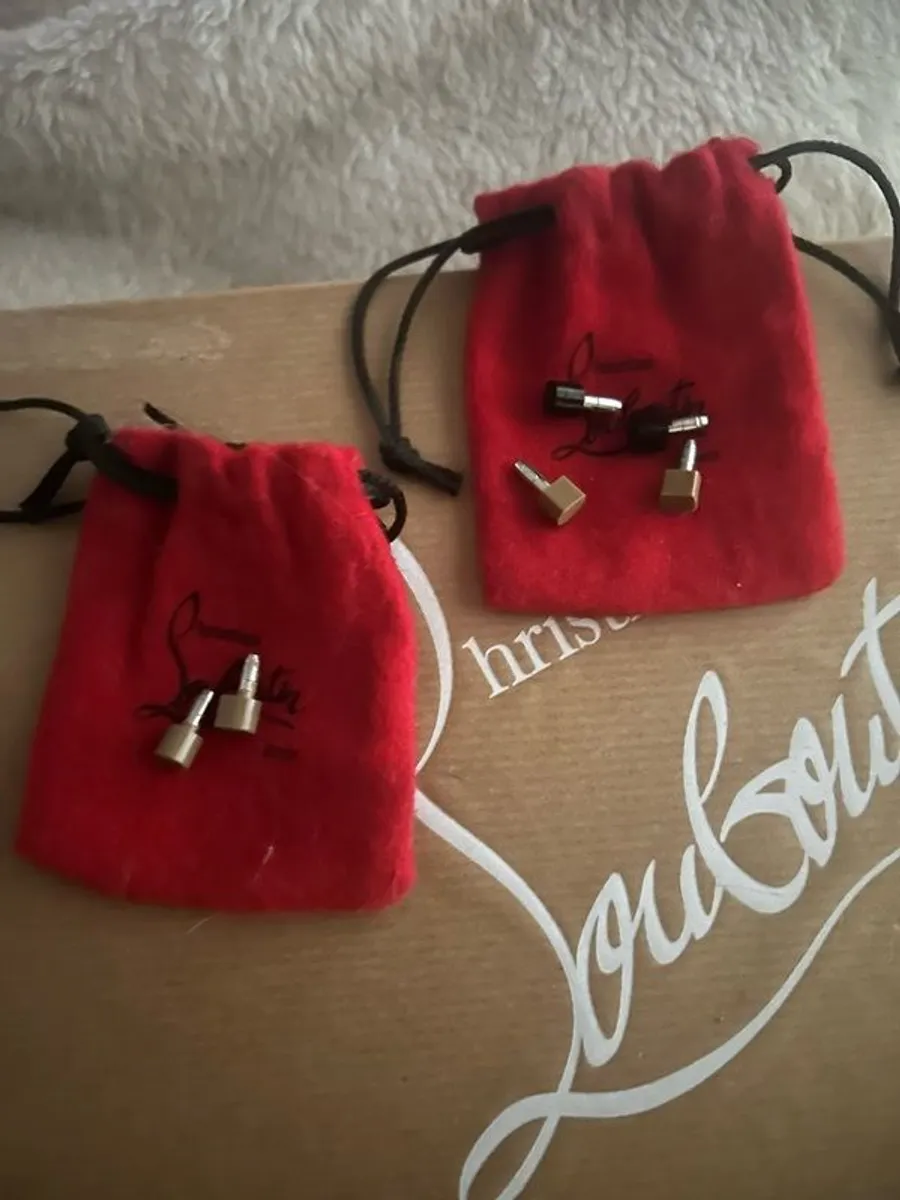 Fabulous like new Christian Louboutin so kate heels - Image 3