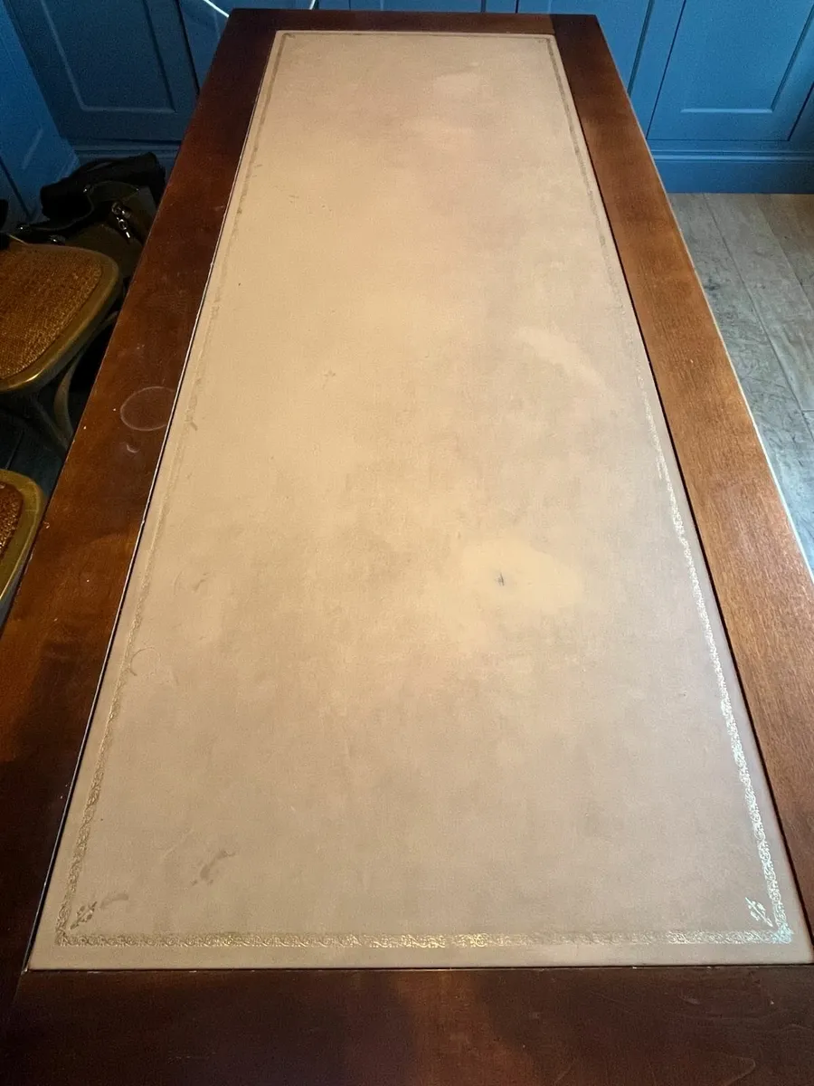 Desk - Image 2