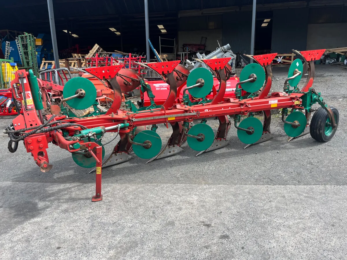 Used Kverneland 5F ES 85/200 Reversible Plough - Image 2