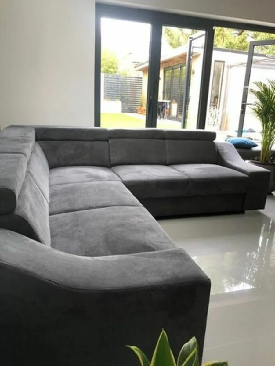 Professional Cleaning Services - Image 3