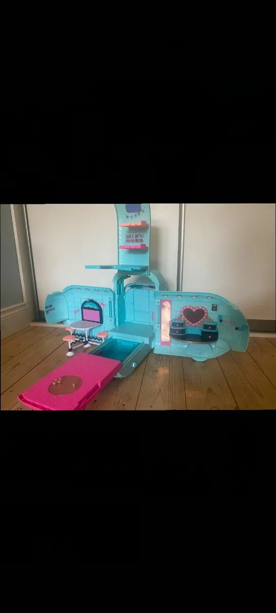 LOL camper van - Image 1