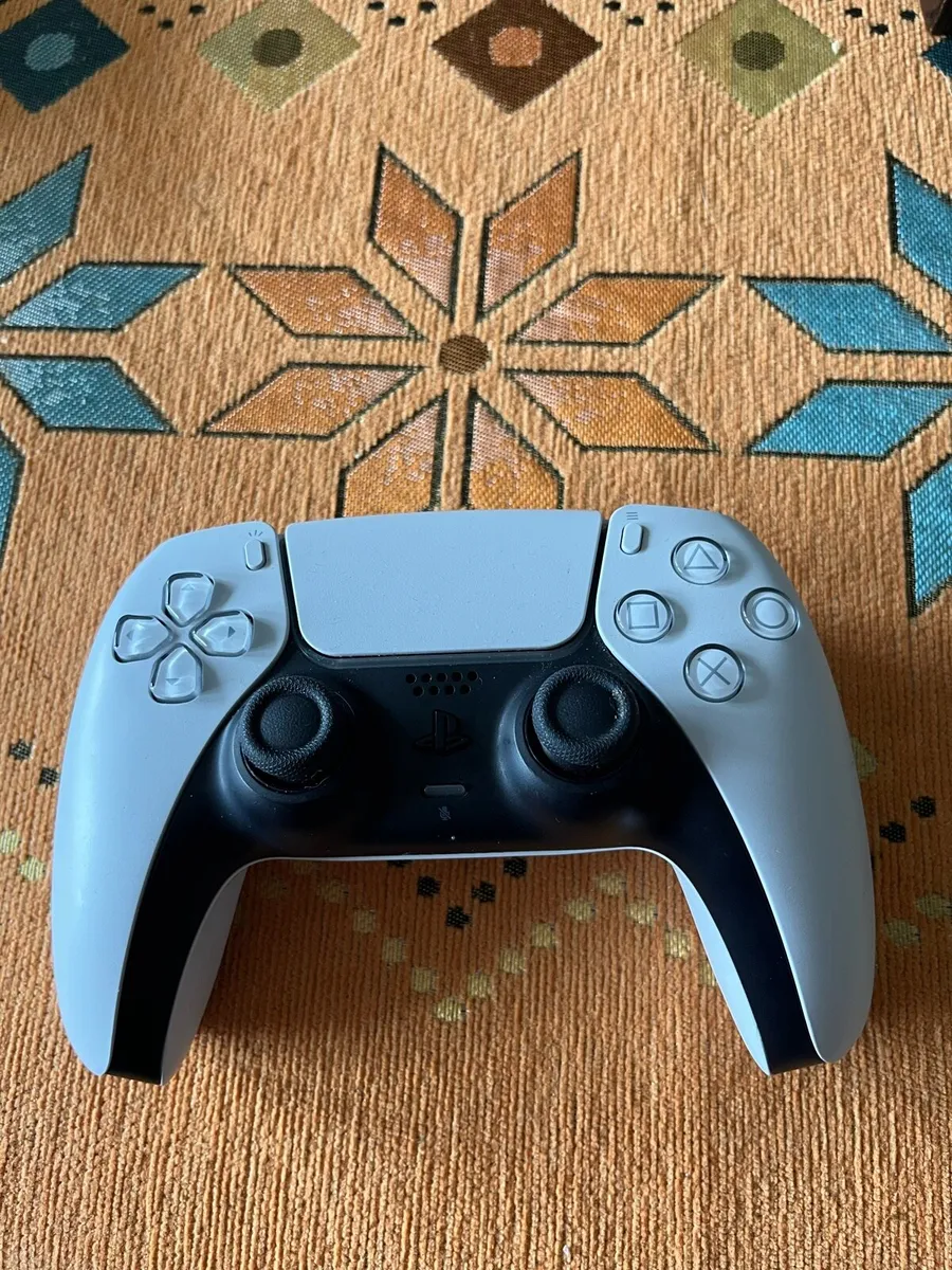 PS5 Digital Edition Slim with Controller - Image 3