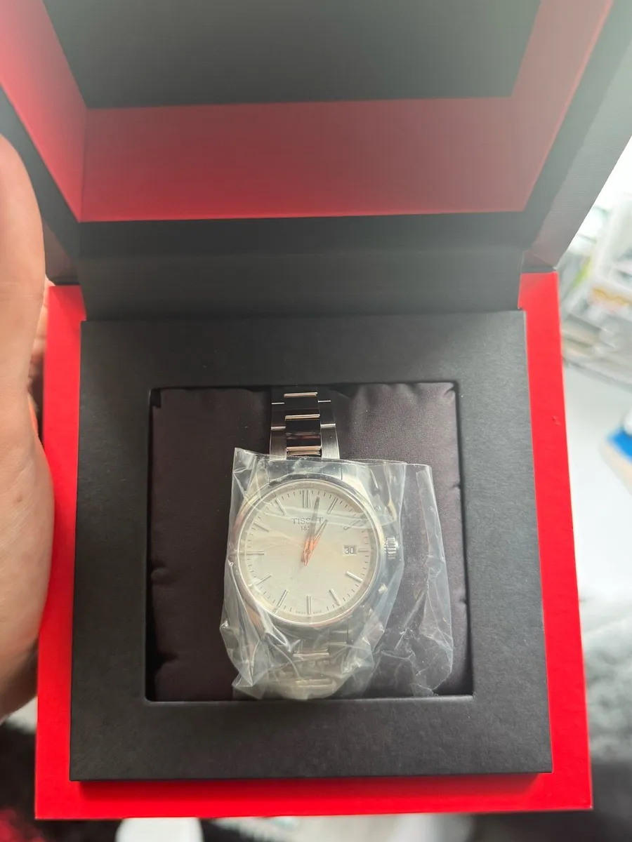 Tissot PR100 34mm white dial Women’s watch - Image 1