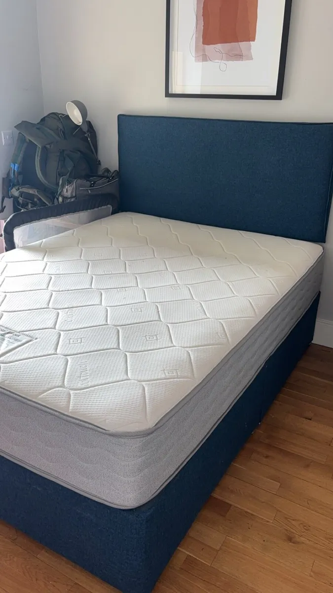 Bed - Image 2