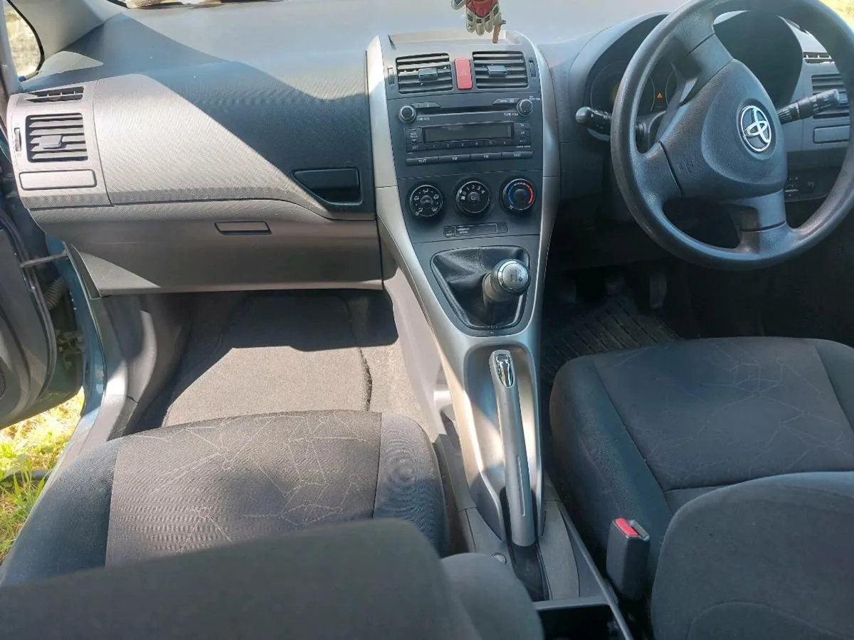 Toyota Auris 1.4 petrol nct 3/26 just passed - Image 3