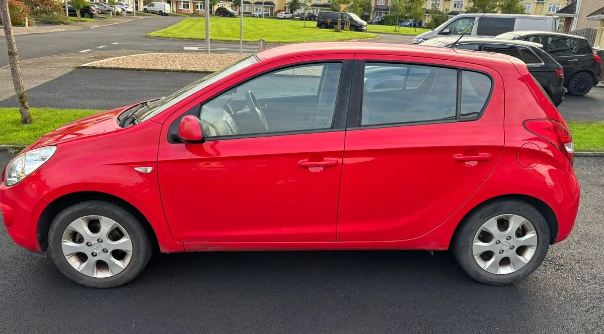 Hyundai i20 2011 - Image 3