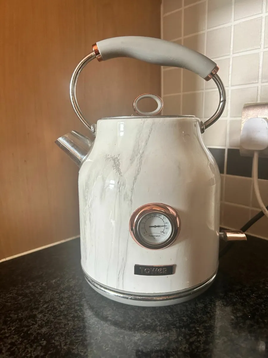 TOWER Bottega 1.7L Stainless Steel Kettle Marble