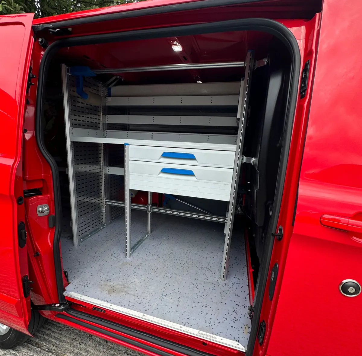 2019 Ford Transit Custom Limited Edition - Image 4