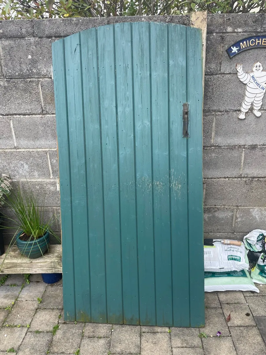 Side garden gate - Image 1