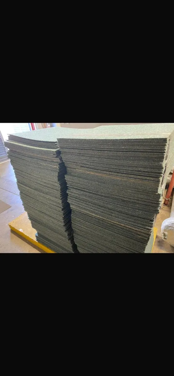carpet tiles - Image 1