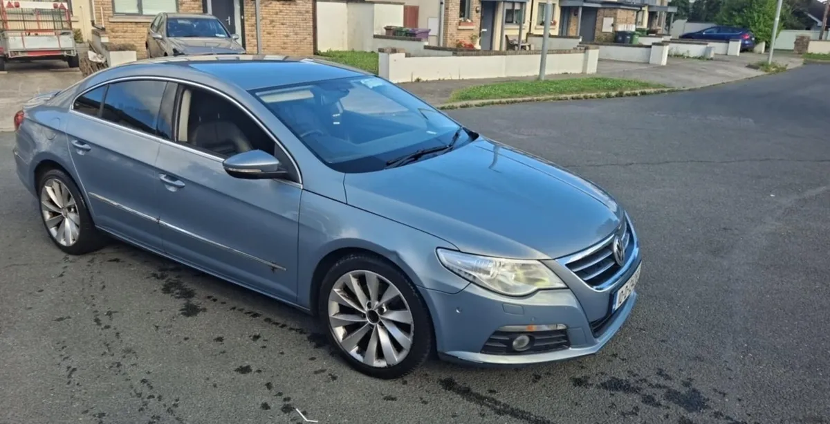 2010 Volkswagen Passat CC GT automatic - Image 3