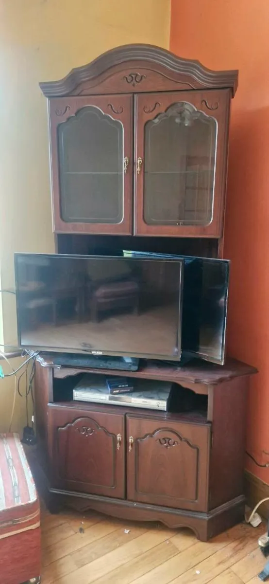 Display Cabinets - Image 1