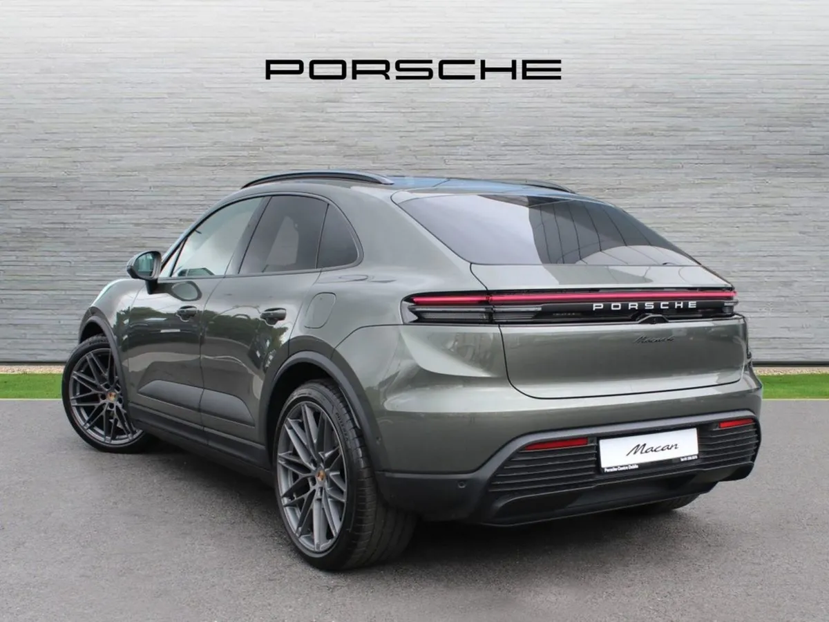 Porsche Macan 4 Electric - Image 3