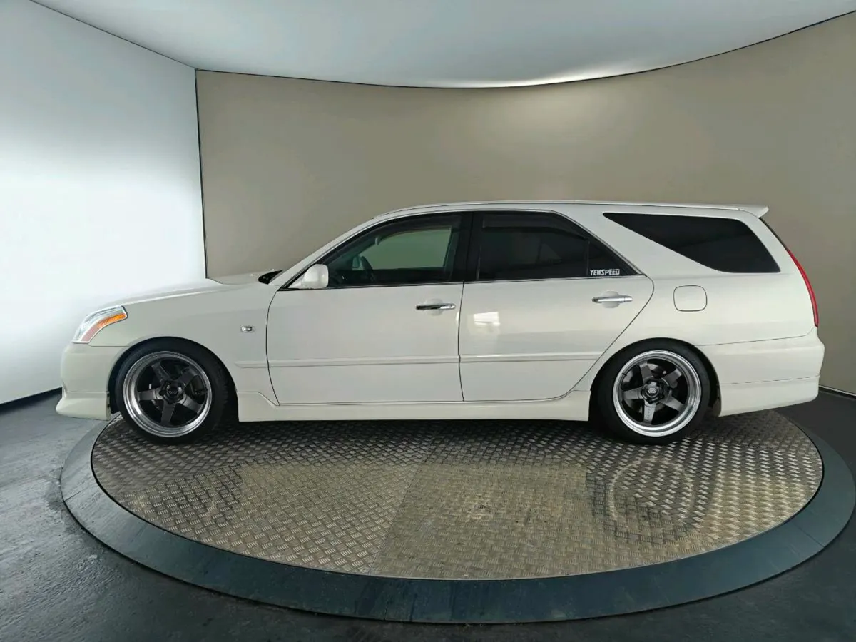 Toyota mark 2 blit wagon - Image 2