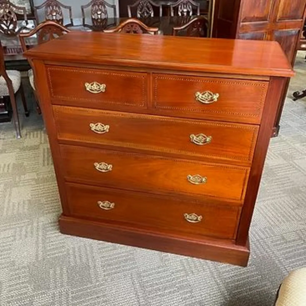 Fabulous Edwardian mahogany chest of drawers. Encl