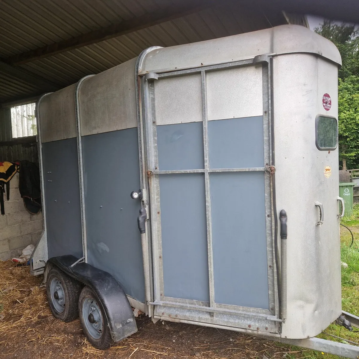 horse box - Image 4
