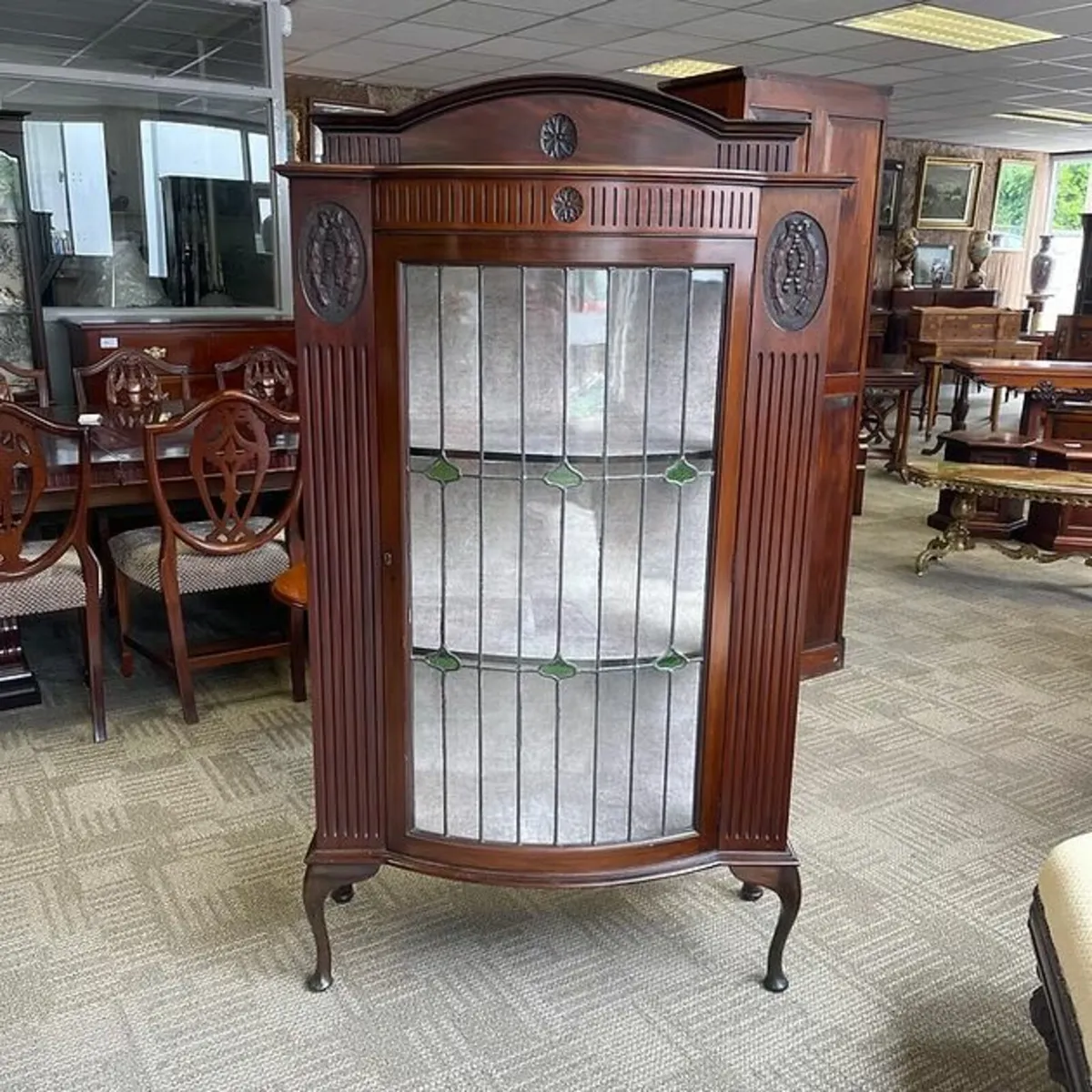 Victorian mahogany demi lune display cabinet - Image 1