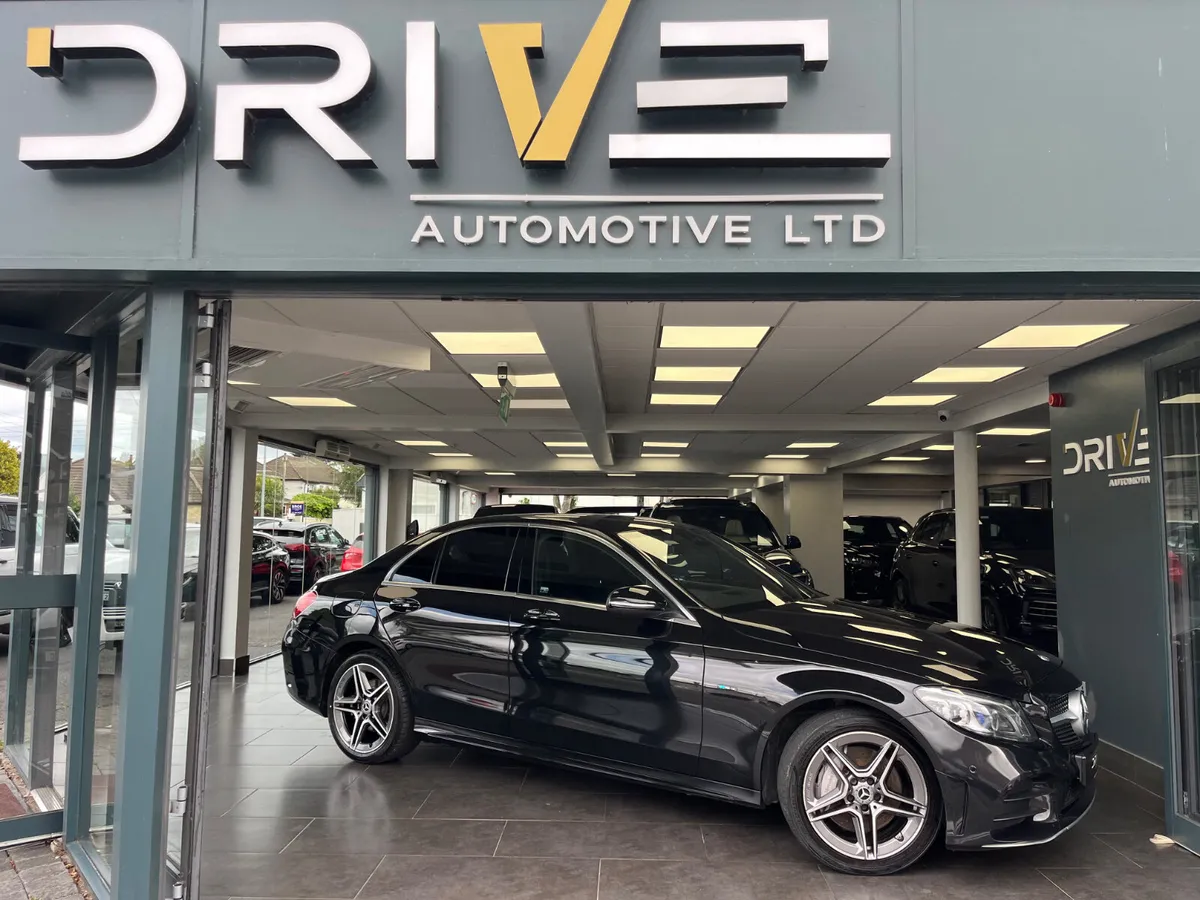 Mercedes-Benz C 300 AMG 2021 - Image 3