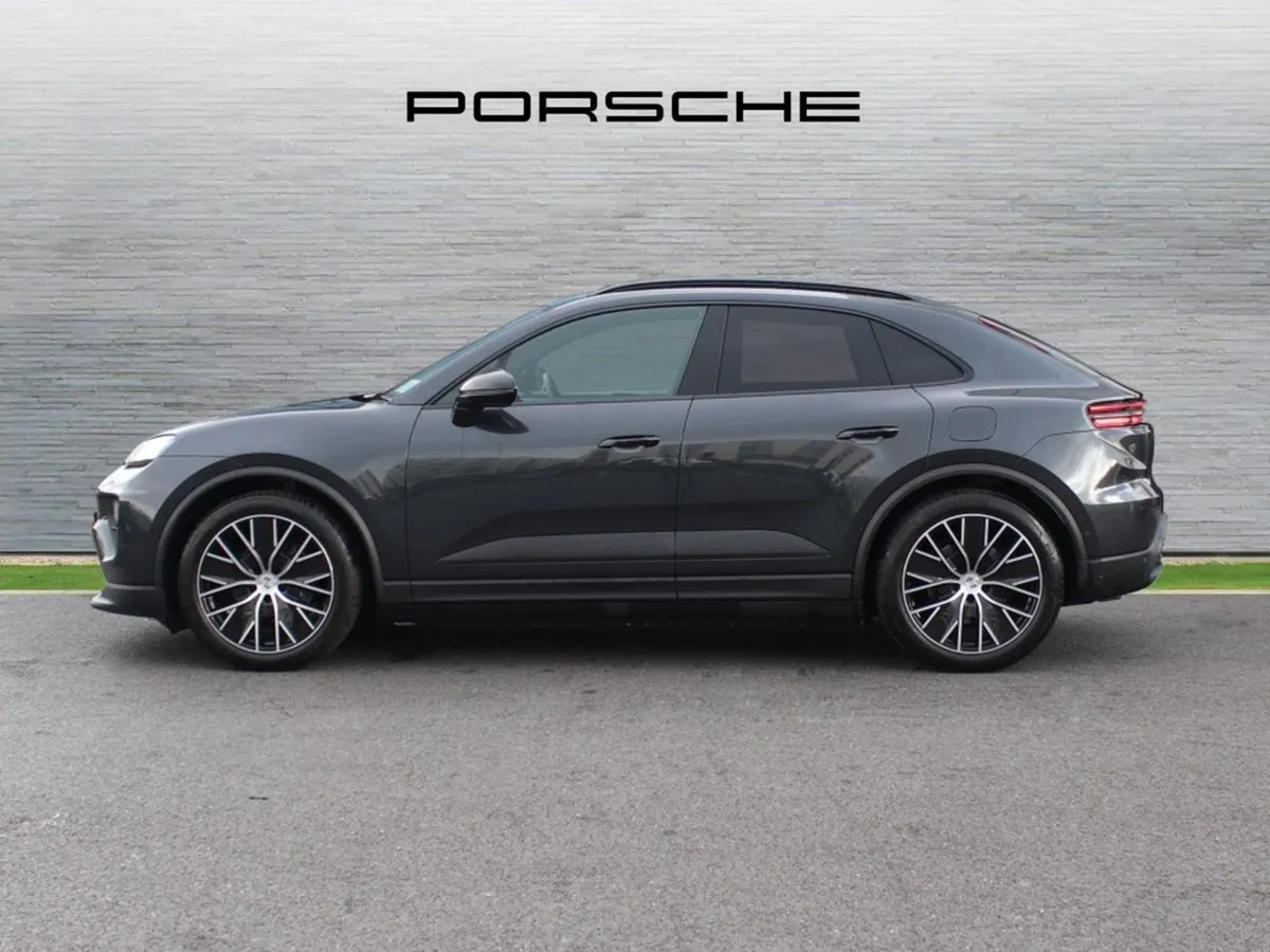 Porsche Macan Electric - Image 4