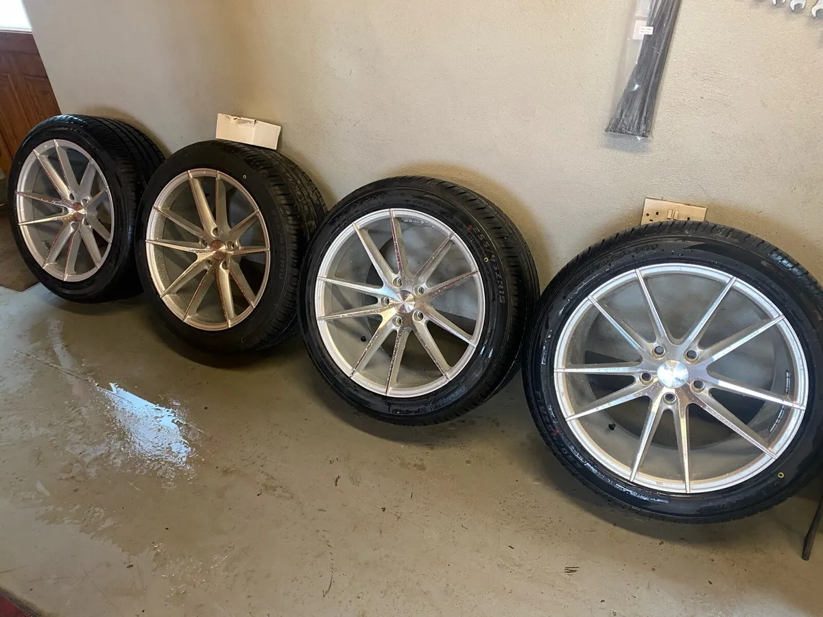 New Vw Transporter T6 Veemann Alloys and Tyres - Image 4