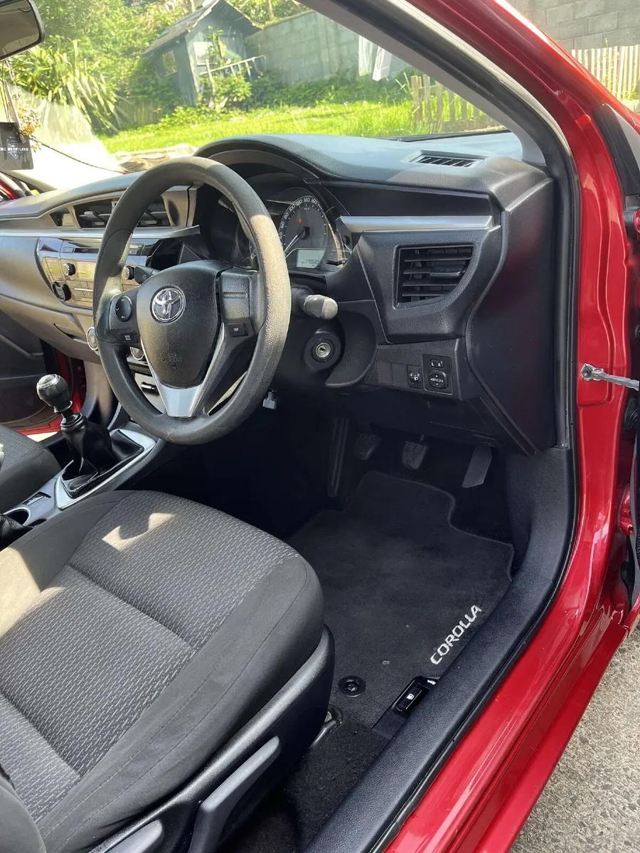 Toyota Corolla 2014 - Image 4