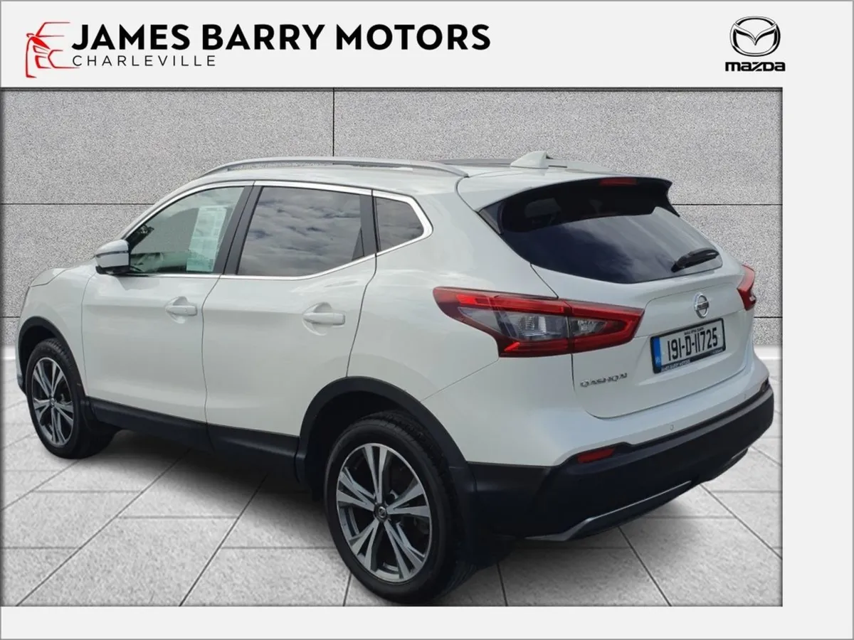 Nissan QASHQAI 1.3 PET SV Premium // - Image 4